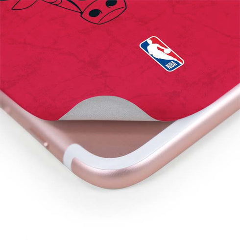 NBA Chicago Bulls Red Distressed iPhone 8 Plus Skin